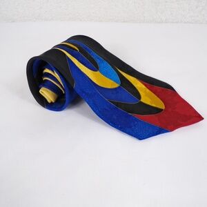 Bachrach Men's 100% silk necktie geometric pattern 3.75" X 60" Made in Italy